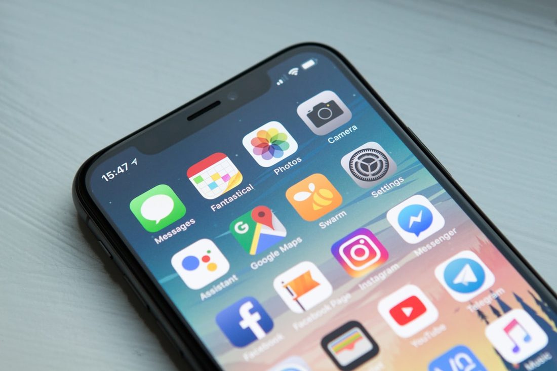 奇异果体育 APP 赛程界面示意